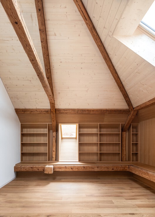 Transformation of a farmhouse in Grandvillard / Bard Yersin Architectes Transformation of a farmhouse in Grandvillard / Bard Yersin Architectes - Image 8 of 21