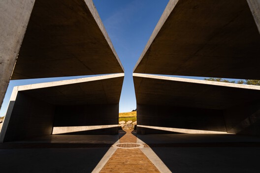 The Temple / Skuli Mogensen The Temple / Skuli Mogensen - Image 4 of 14