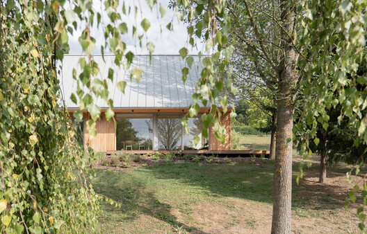 House among the trees / Studio COSMO House among the trees / Studio COSMO - Exterior Photography