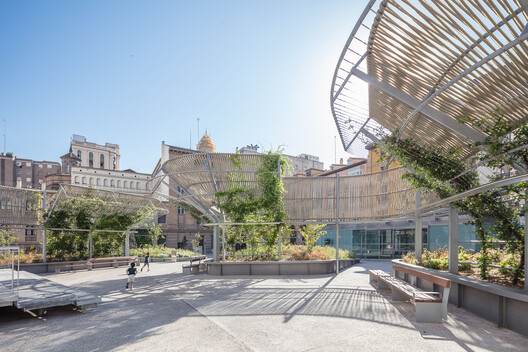 Plaza Salamero: Infrastructure, Landscape, and City / Hector Fernández Elorza - Image 1 of 15