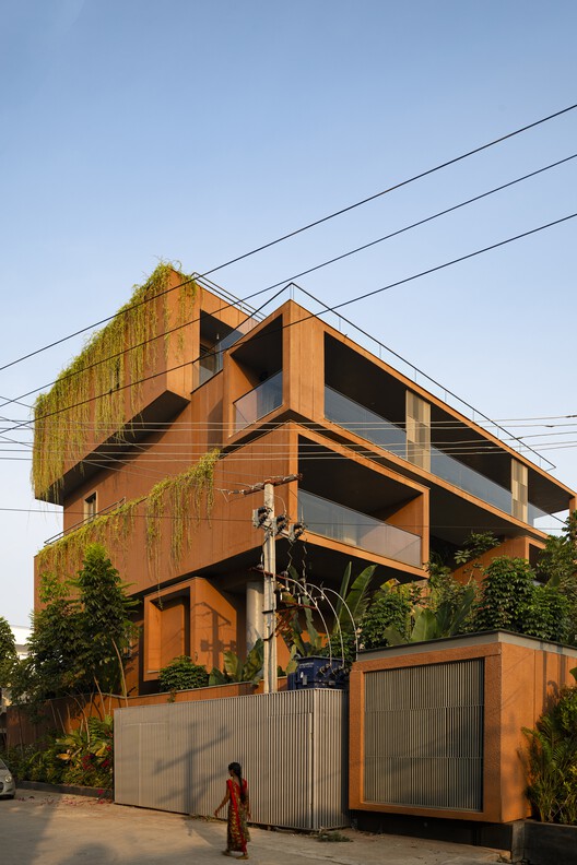 T(errakota) House / Spacefiction Studio T(errakota) House / Spacefiction Studio - Exterior Photography, Wood, Balcony