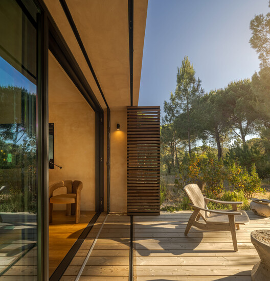 Casa Muda L13 / Pereira Miguel Arquitectos Casa Muda L13 / Pereira Miguel Arquitectos - Exterior Photography, Wood, Deck