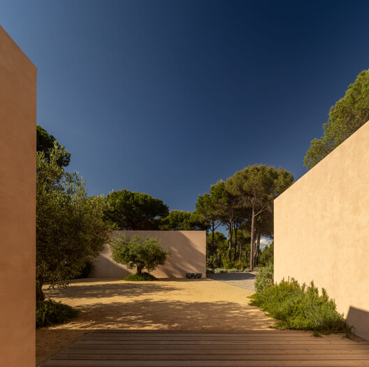 Casa Muda L13 / Pereira Miguel Arquitectos Casa Muda L13 / Pereira Miguel Arquitectos - Image 16 of 31