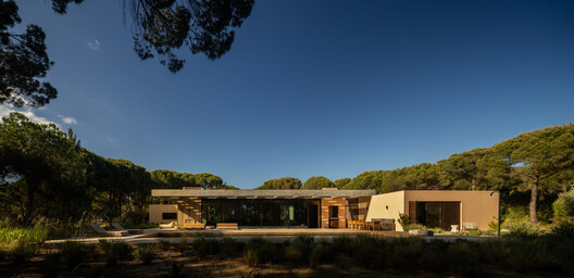 Casa Muda L13 / Pereira Miguel Arquitectos Casa Muda L13 / Pereira Miguel Arquitectos - Exterior Photography, Garden
