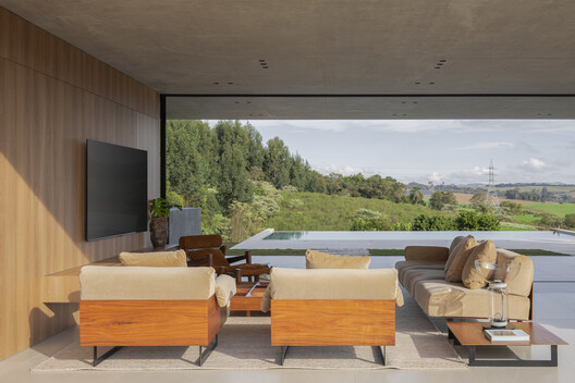 Bom Retiro House / Michel Macedo Arquitetos Bom Retiro House / Michel Macedo Arquitetos - Interior Photography, Living Room, Sofa, Wood, Table, Chair