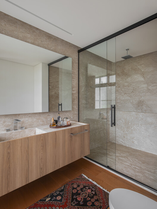 Bom Retiro House / Michel Macedo Arquitetos Bom Retiro House / Michel Macedo Arquitetos - Interior Photography, Bathroom, Wood, Countertop, Lighting, Door