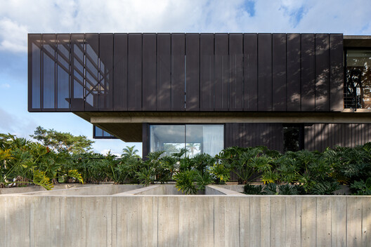 Casa Galería / Sommet Casa Galería / Sommet - Image 3 of 40