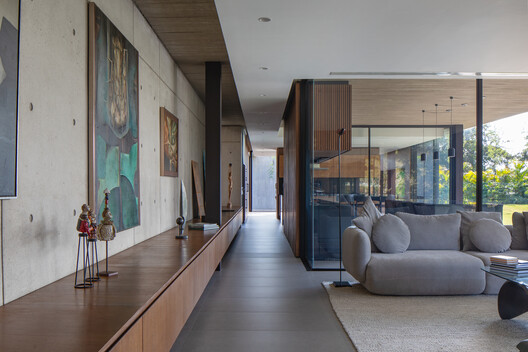 Casa Galería / Sommet Casa Galería / Sommet - Interior Photography, Living Room, Wood, Door, Chair