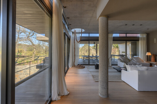 House in Estancia El Terrón / Santiago Bertotti House in Estancia El Terrón / Santiago Bertotti - Interior Photography, Wood, Beam, Column