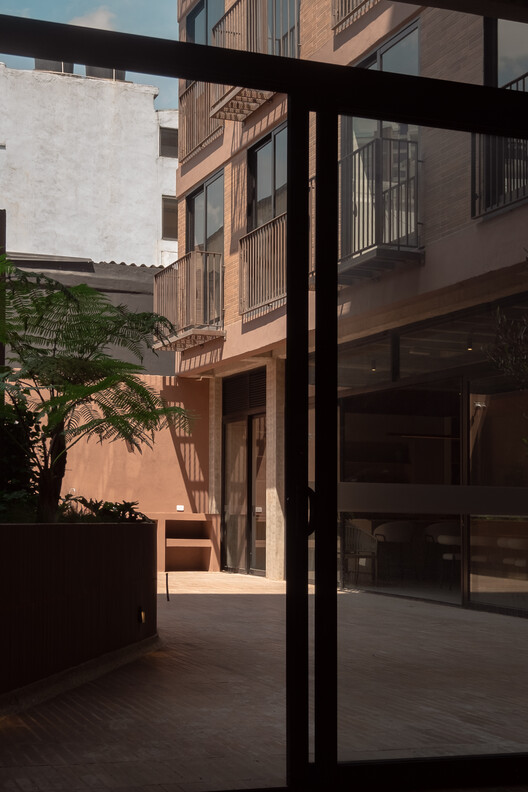 Boroló / AR-AR Martínez Arquitectura y Paisaje + María Paula González Bozzi Boroló / AR-AR Martínez Arquitectura y Paisaje + María Paula González Bozzi - Interior Photography, Balcony, Handrail
