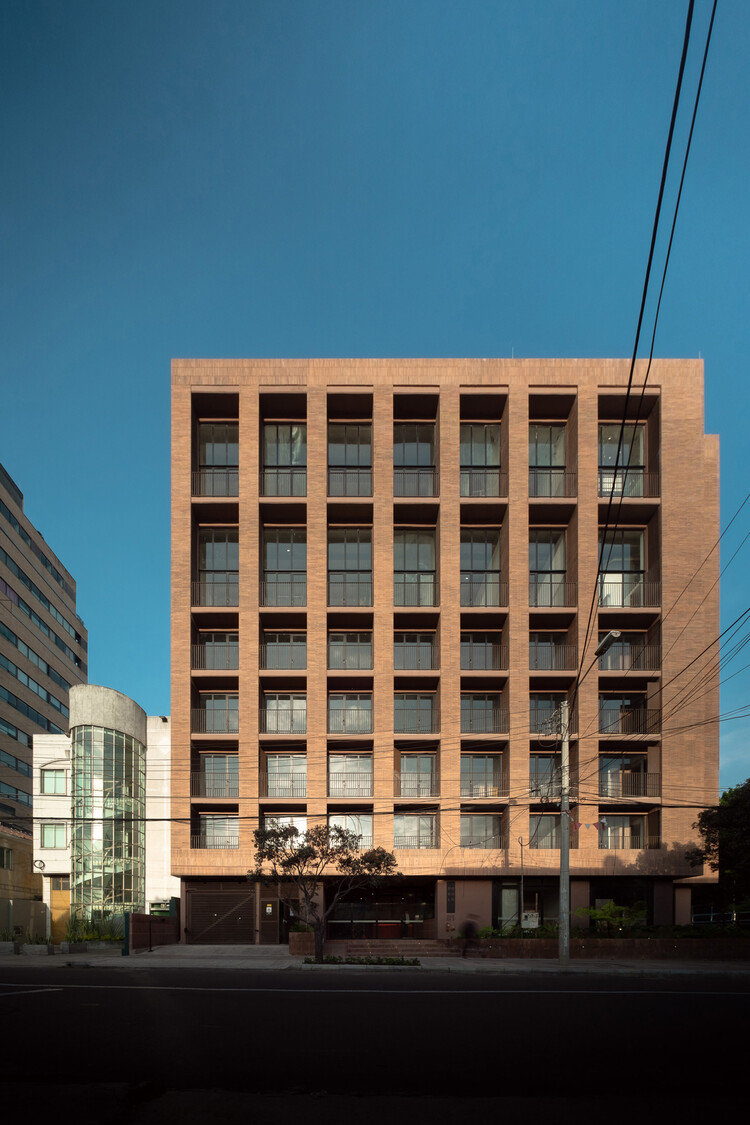 Boroló / AR-AR Martínez Arquitectura y Paisaje + María Paula González Bozzi