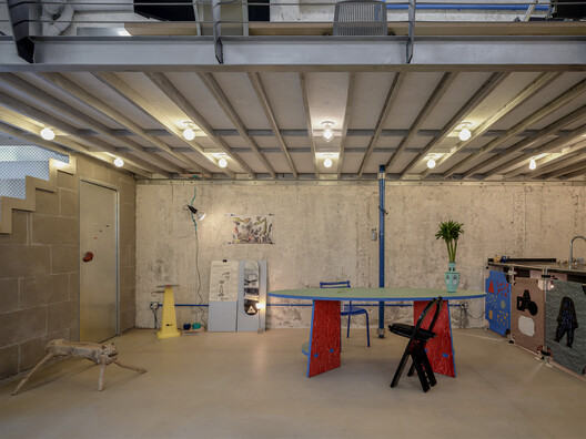 Semi-construction Site Office / ARCHWASTE Semi-construction Site Office / ARCHWASTE - Interior Photography, Lighting