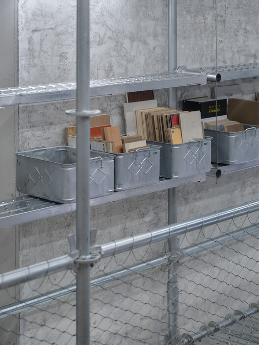 Semi-construction Site Office / ARCHWASTE Semi-construction Site Office / ARCHWASTE - Image 16 of 30