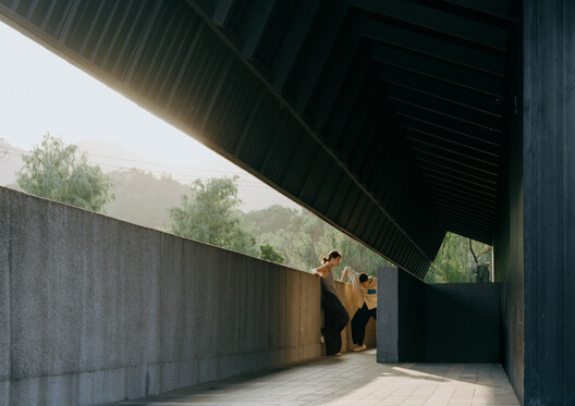 Moganshan Liaoyuan Theater / INCLS (One Design) Moganshan Liaoyuan Theater / INCLS (One Design) - Interior Photography, Concrete
