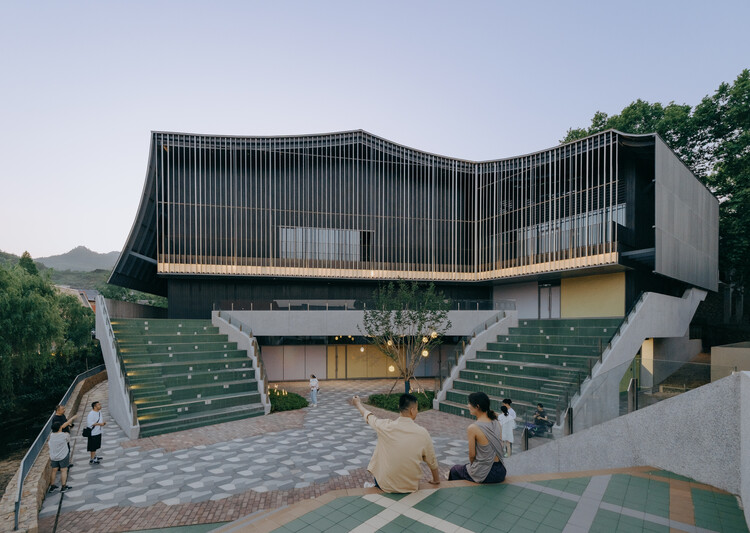 Moganshan Liaoyuan Theater / INCLS (One Design) - Exterior Photography, Theaters & Performance , Stairs, Balcony