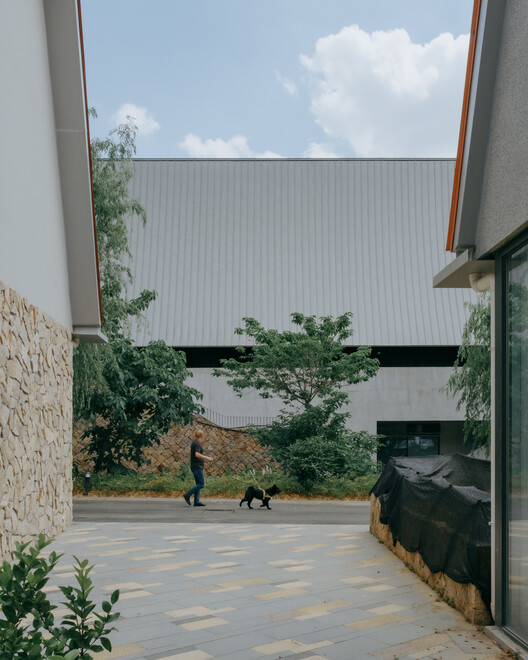 Moganshan Liaoyuan Theater / INCLS (One Design) Moganshan Liaoyuan Theater / INCLS (One Design) - Exterior Photography
