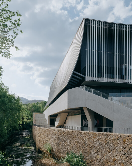 Moganshan Liaoyuan Theater / INCLS (One Design) Moganshan Liaoyuan Theater / INCLS (One Design) - Exterior Photography
