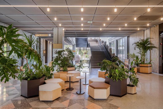 Wanhua Green Heart Food Market, Yunlang Canteen / XU Studio Wanhua Green Heart Food Market, Yunlang Canteen / XU Studio - Interior Photography, Living Room, Glass