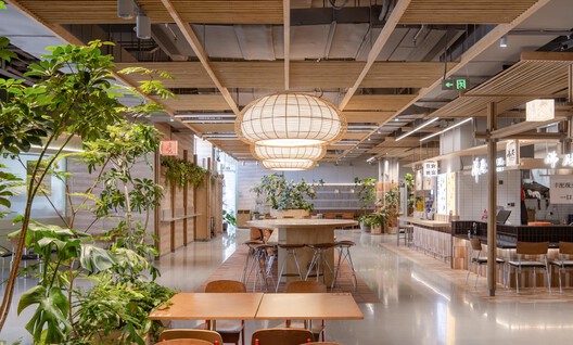 Wanhua Green Heart Food Market, Yunlang Canteen / XU Studio Wanhua Green Heart Food Market, Yunlang Canteen / XU Studio - Interior Photography, Dining room, Wood, Lighting, Chair