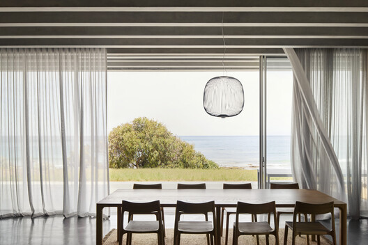 Otway Beach House / Kerstin Thompson Architects Otway Beach House / Kerstin Thompson Architects - Interior Photography, Dining room, Wood