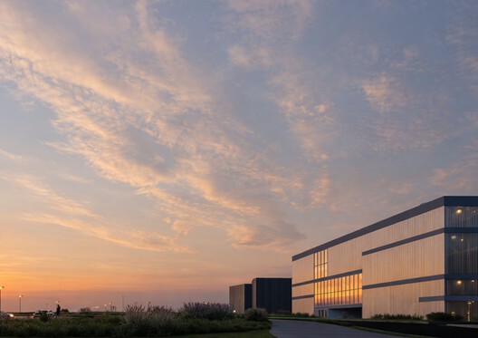 Building the Future: 6 Unbuilt Research Centers from the ArchDaily Community Building the Future: 6 Unbuilt Research Centers from the ArchDaily Community - Image 59 of 115