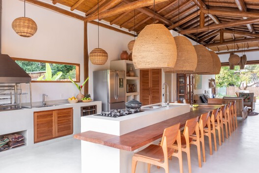 Scarlet House / Frederico Zanelato | Arquitetos - Interior Photography, Kitchen, Wood, Countertop