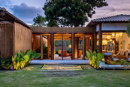 Scarlet House / Frederico Zanelato | Arquitetos - Image 19 of 21