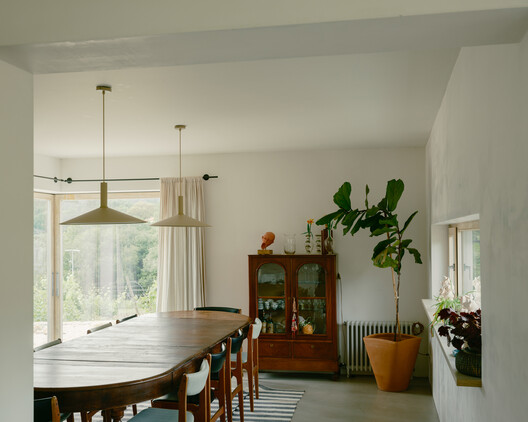 Souvinha House / Parto - Interior Photography, Dining room, Wood, Table, Chair, Lighting