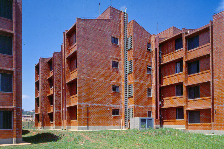 La construcción como práctica política: USINA y el legado de la construcción colectiva en Brasil - Imagen 13 de 23