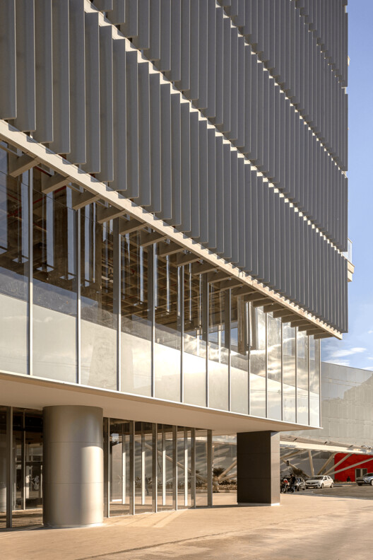 Plaza Corporate - North Tower / Biselli Katchborian Arquitetos - Image 11 of 24