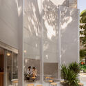 Store With A Gap / Studio Cadena - Interior Photography, Store