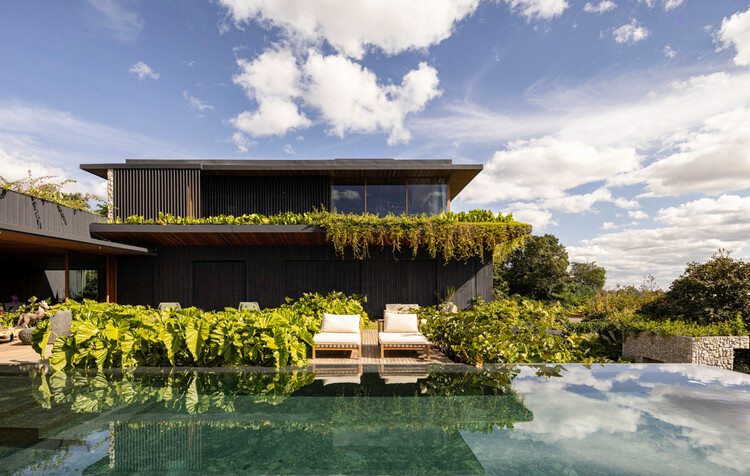Vista House / Studio Gontijo Arquitetura