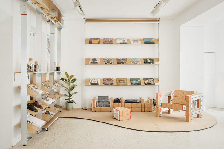 Pensar a través de la mano: Atelier CRAFT sobre diseño y fabricación - Imagen Principal