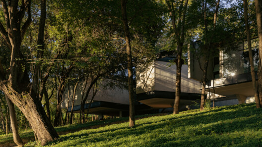 Adentro House / TETRO Arquitetura Adentro House / TETRO Arquitetura - Image 7 of 34