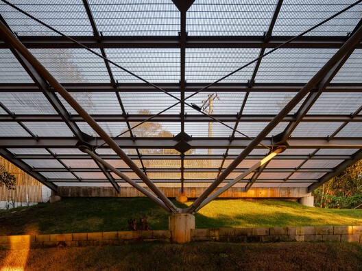 Rouxinol House / Sergio Sampaio Archi + Tectônica Rouxinol House / Sergio Sampaio Archi + Tectônica - Image 28 of 39
