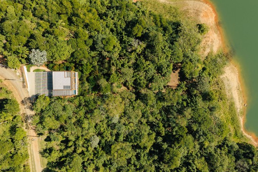 Rouxinol House / Sergio Sampaio Archi + Tectônica Rouxinol House / Sergio Sampaio Archi + Tectônica - Image 6 of 39
