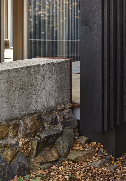 The Plinth House 2 / Luke Stanley Architects The Plinth House 2 / Luke Stanley Architects - Image 4 of 16