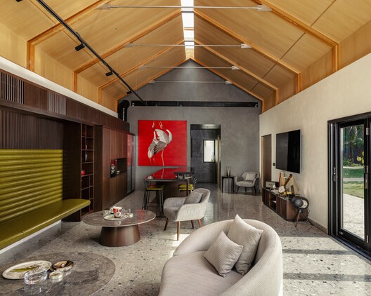 Lighthouse Residence / Architecture Discipline - Interior Photography, Living Room, Beam