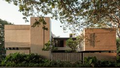 Akina House / Di Frenna Arquitectos