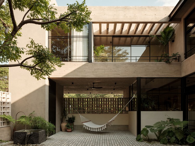 Akina House / Di Frenna Arquitectos
