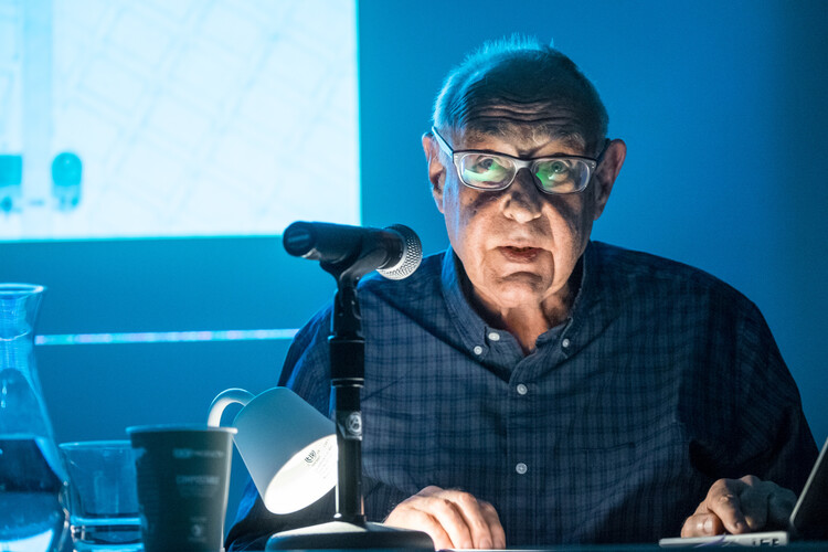 Elia Zenghelis, Co-Founder of OMA and Architectural Educator, Passes Away at 89