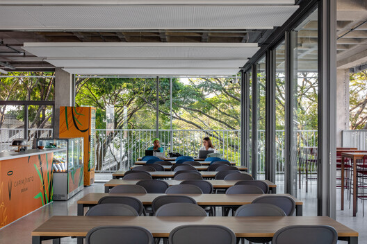 Beacon School High School / Andrade Morettin Arquitetos Associados + Guido Otero Arquitetura + Ricardo Gusmão Arquitetos - Interior Photography, Dining room, Chair
