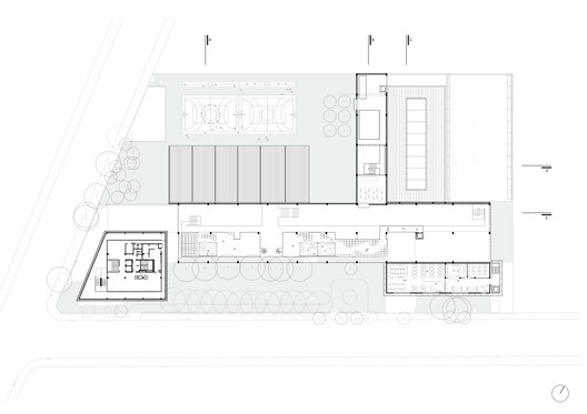 Beacon School High School / Andrade Morettin Arquitetos Associados + Guido Otero Arquitetura + Ricardo Gusmão Arquitetos - Image 25 of 28