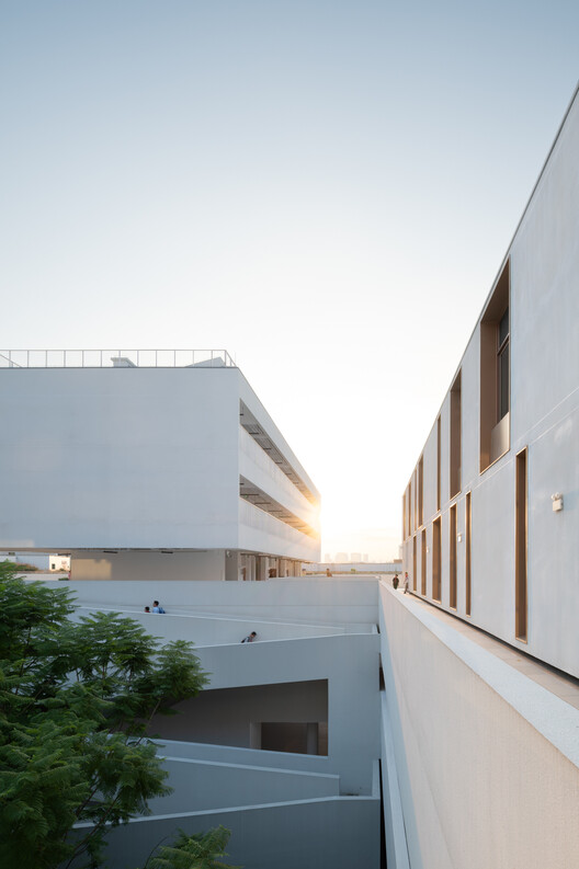 Chengdu Haiyang Road Middle School / Changwu Architects Chengdu Haiyang Road Middle School / Changwu Architects - Exterior Photography
