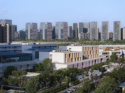 Chengdu Haiyang Road Middle School / Changwu Architects Chengdu Haiyang Road Middle School / Changwu Architects - Image 11 of 44