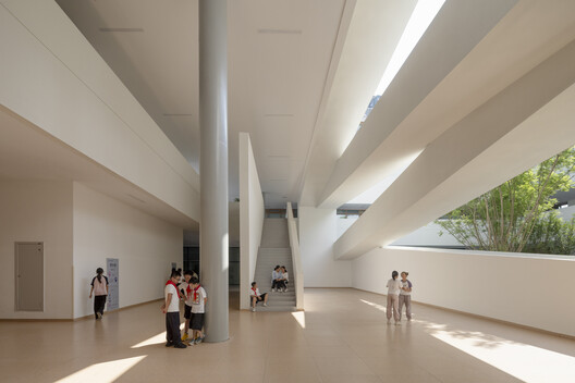 Chengdu Haiyang Road Middle School / Changwu Architects Chengdu Haiyang Road Middle School / Changwu Architects - Interior Photography
