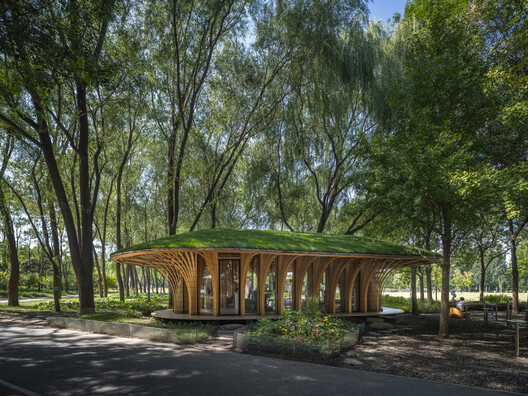 West Garden Florist / LUO studio West Garden Florist / LUO studio - Exterior Photography, Wood, Garden
