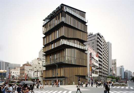 Kengo Kuma to Receive the 2027 Andrée Putman Lifetime Achievement Award Kengo Kuma to Receive the 2027 Andrée Putman Lifetime Achievement Award - Image 4 of 13