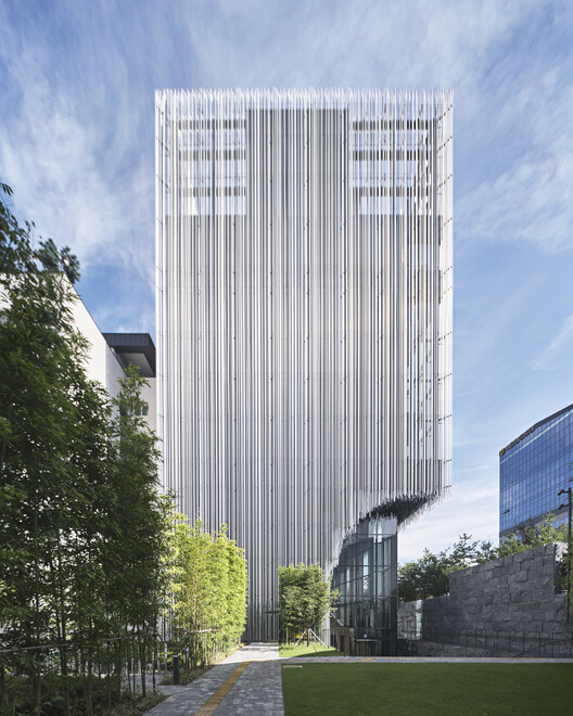 Kengo Kuma to Receive the 2027 Andrée Putman Lifetime Achievement Award Kengo Kuma to Receive the 2027 Andrée Putman Lifetime Achievement Award - Image 8 of 13