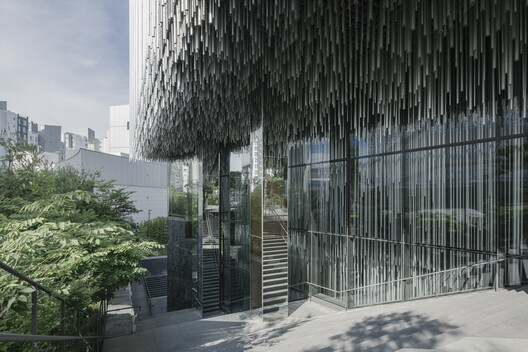 Kengo Kuma to Receive the 2027 Andrée Putman Lifetime Achievement Award Kengo Kuma to Receive the 2027 Andrée Putman Lifetime Achievement Award - Image 9 of 13